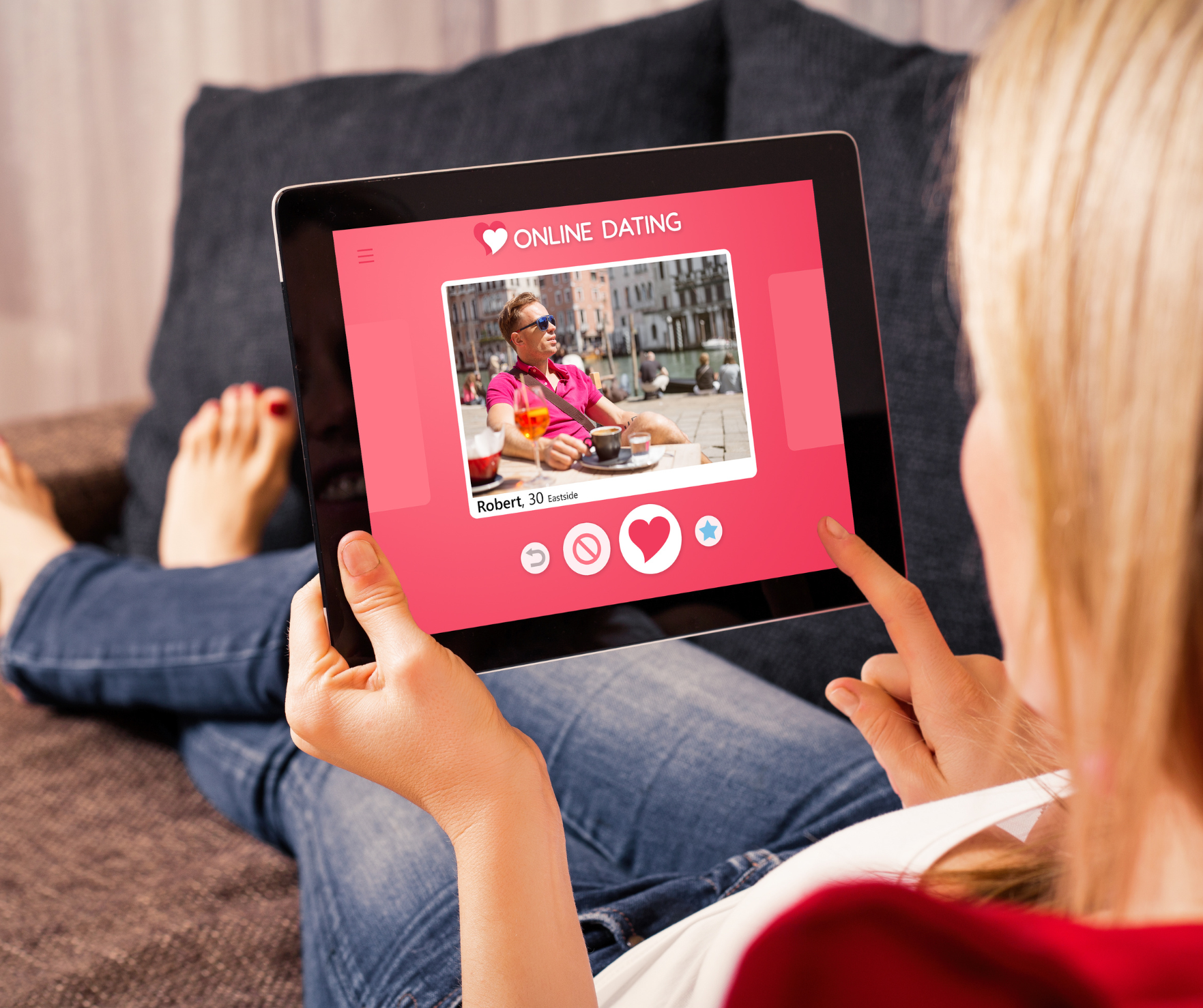 Beyond the Bio: Describing Yourself Authentically on Dating Apps